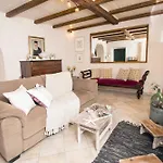 Apartamento Victor's Traditional House *