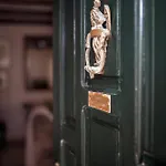 Victor's Traditional House Apartment